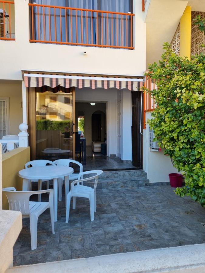 Apartment Eneas Torrevieja Buitenkant foto