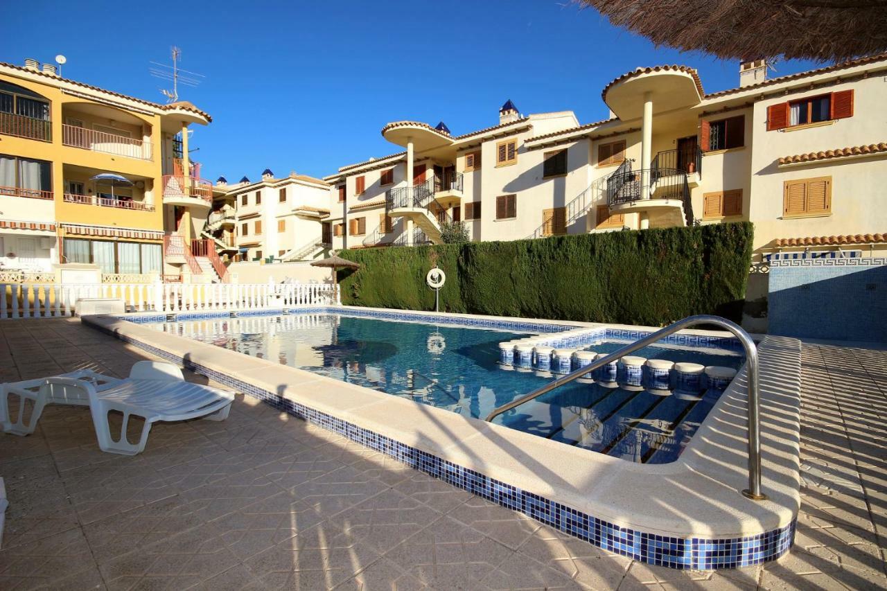 Apartment Eneas Torrevieja Buitenkant foto